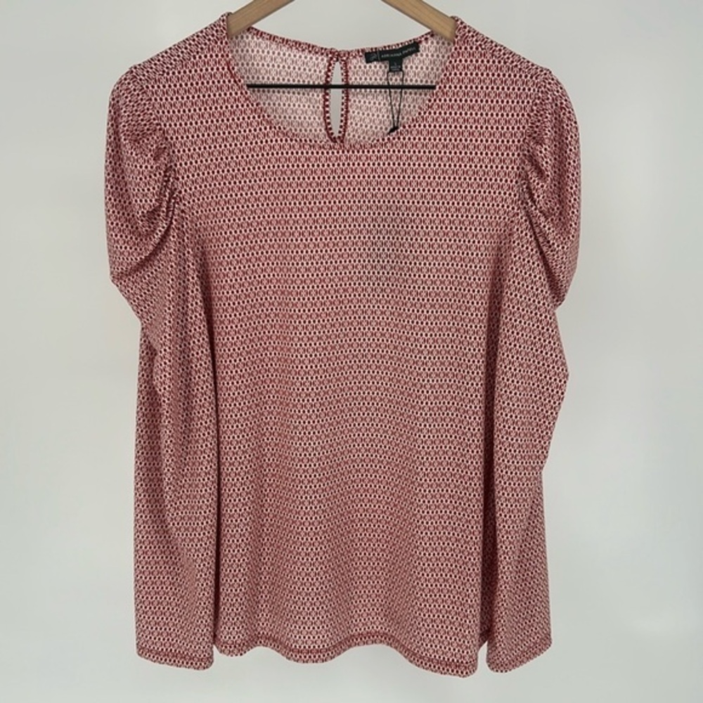 "NWT" Adrianna Papell Pleated Long Sleeve Knit Red Geomoetric Top- Size‎ Large